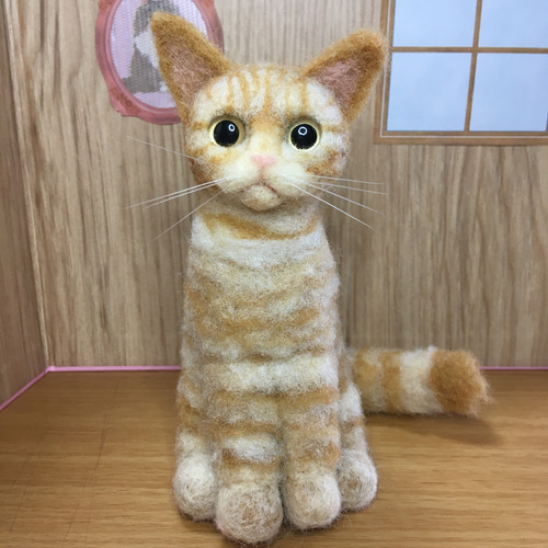 羊毛フェルト 猫 茶トラ フレーム猫 羊毛フェルト にじいろ 羊毛