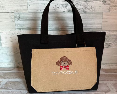 トイプードル刺繍ᵕ̈手提げトートバッグ トートバッグ ito.maki 通販