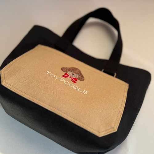 トイプードル刺繍ᵕ̈手提げトートバッグ トートバッグ ito.maki 通販