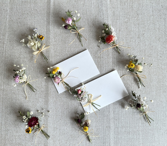 ドライフラワーミニ花束♡結婚式の席札.メッセージカードに使用 1枚目の画像