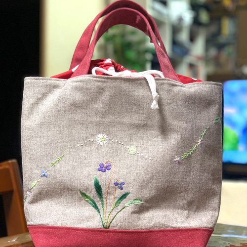 すみれの巾着バック トートバッグ 桃屋ぴちこ 通販 15460320｜Creema  