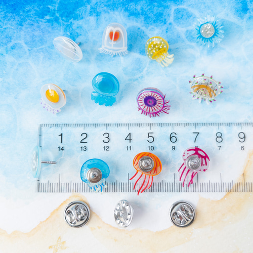 クラゲピンバッジ＊選べる2匹 ピンバッチ ねぎねぎ 通販 15460745