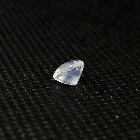 AG-L-104 天然石 ルース 素材 ブルームーンストーン 約0.8ct 4枚目の画像