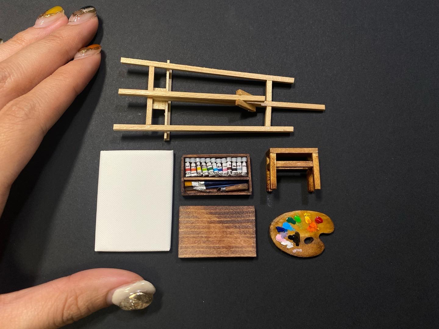 【ミニチュア】画家セット　絵の具　キャンバス