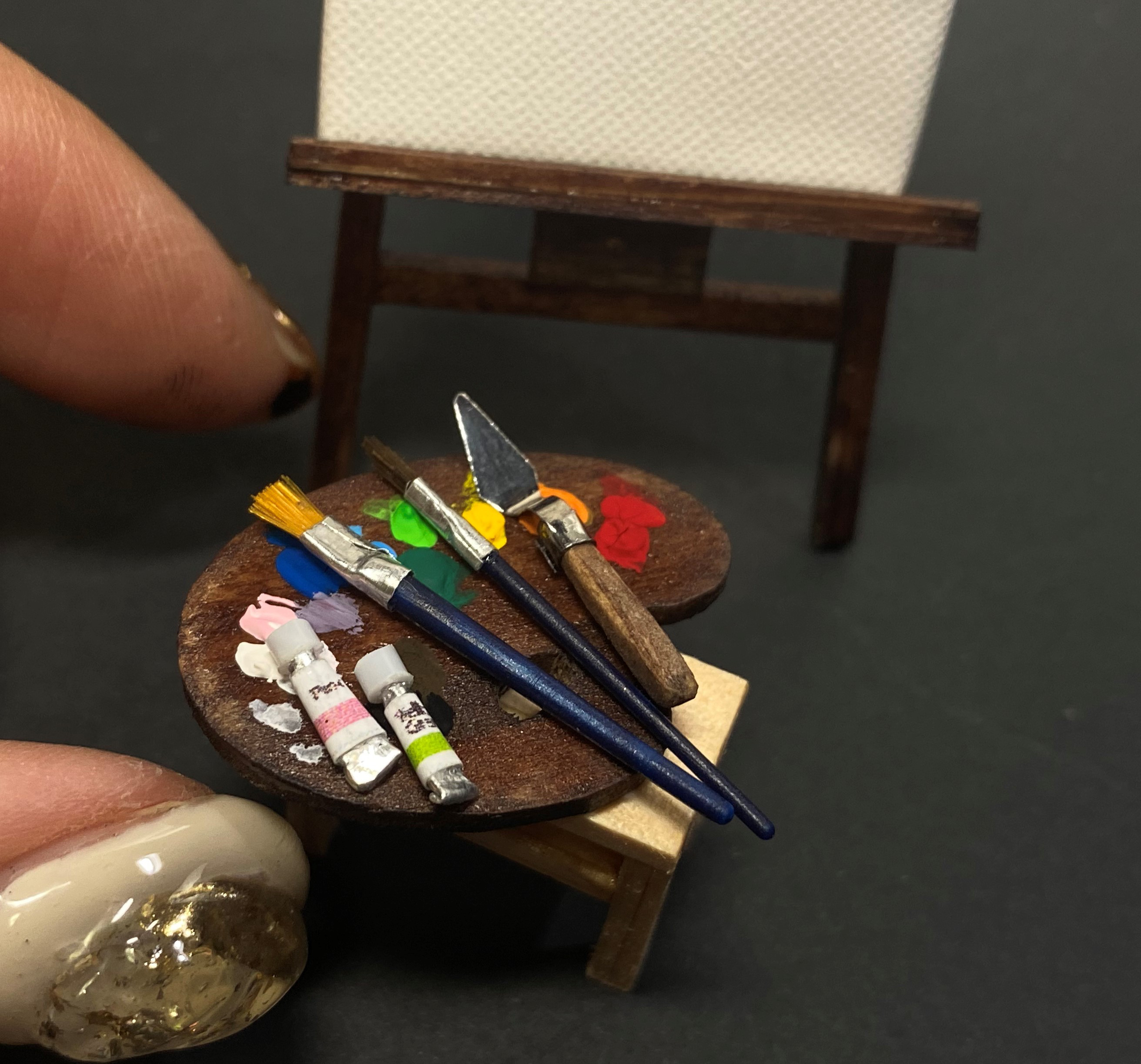 【ミニチュア】画家セット　絵の具　キャンバス