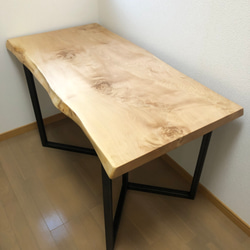 大人気！栃の一枚板テーブル！アイアン脚付き！ ダイニングテーブル