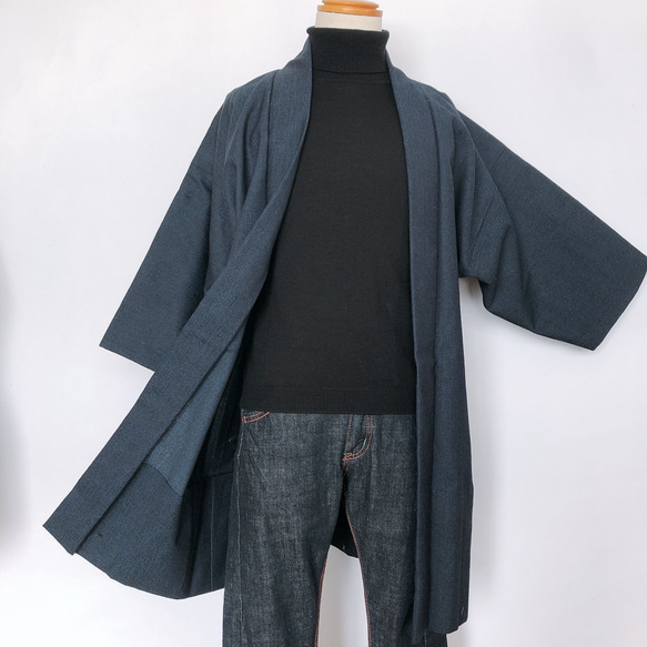 着物リメイク 男性羽織  ハーフ 紺 単衣 和装 作務衣羽織 カーディガン メンズ 無地 フリーサイズ  （5216） 7枚目の画像