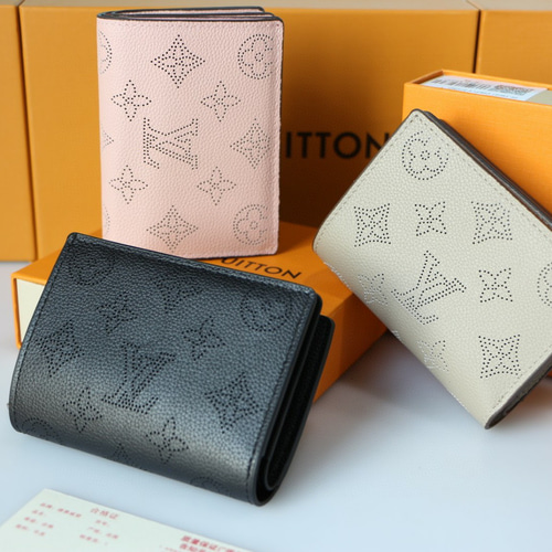 【最終値下げ】美品✨LouisVuitton  折りたたみ財布