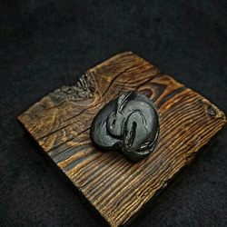【茶寵 客製石彫】月兔 心型黑石膽 雕塑 石雕 茶寵 第6張的照片