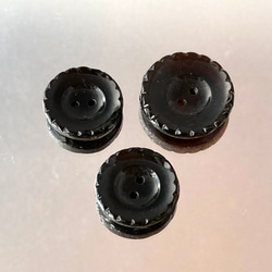【送料無料】3個 1930s チェコ製 アンティーク ヴィンテージ 黒ガラスボタン 素材 [EY8444] 2枚目の画像