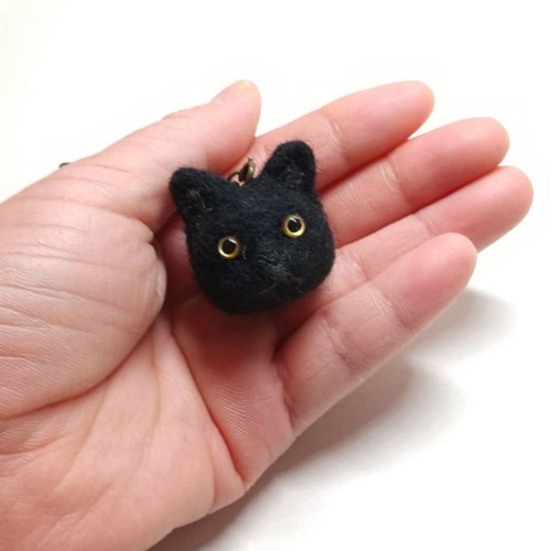 受注制作】まんまる黒猫のお顔ストラップ 猫 ハロウィン 羊毛