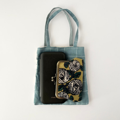 商品入れ替えの為セールしています。 ミナペルホネンを使用して マチ