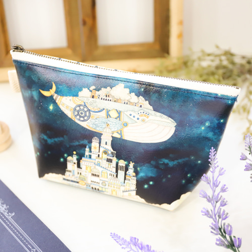 ポーチ「古都クジラと雲の文明」《空想街雑貨店》 ポーチ 空想街雑貨店