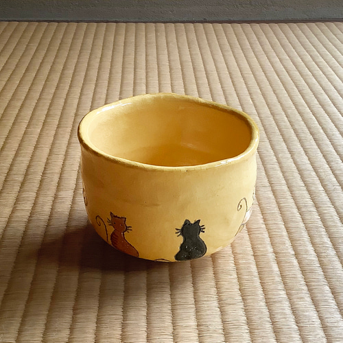 ☆猫の日2024☆楽焼〚猫のお出かけ〛 抹茶碗 茶道具 手描き 茶碗