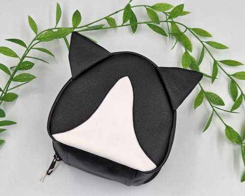 ハンドメイド おにぎりポーチ 寿司猫 猫耳おにぎりポーチ ハチワレ猫 保温保冷 おにぎりケース ねこ耳 白黒