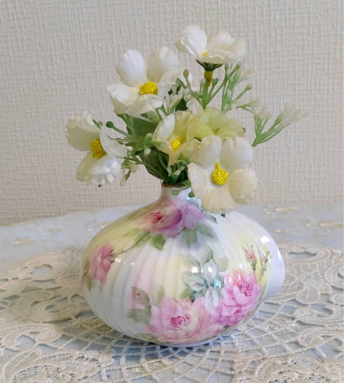 ♡薔薇の一輪挿し(直径約11cm高さ8cm)