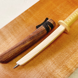 刀型のペン 1枚目の画像