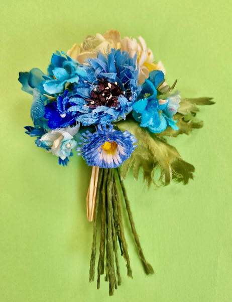 布花 corsage fleur bleue