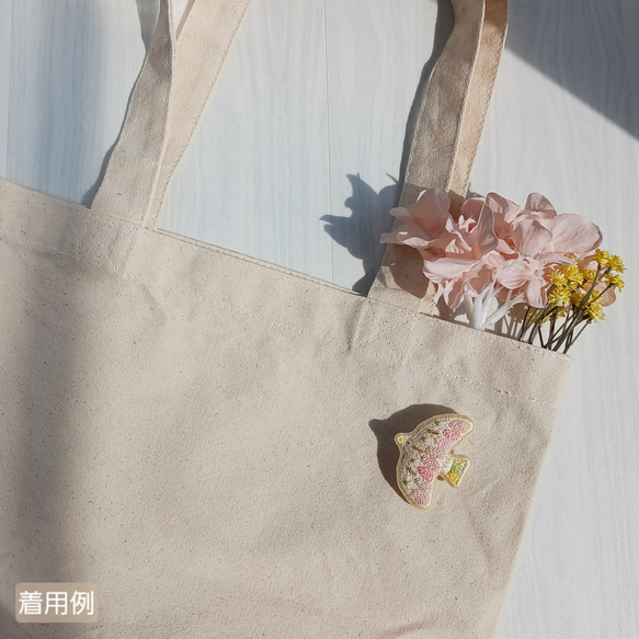 春色の鳥ブローチ 6枚目の画像