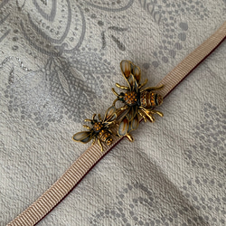 蜜蜂 ミツバチ みつばち 帯留め 2枚目の画像