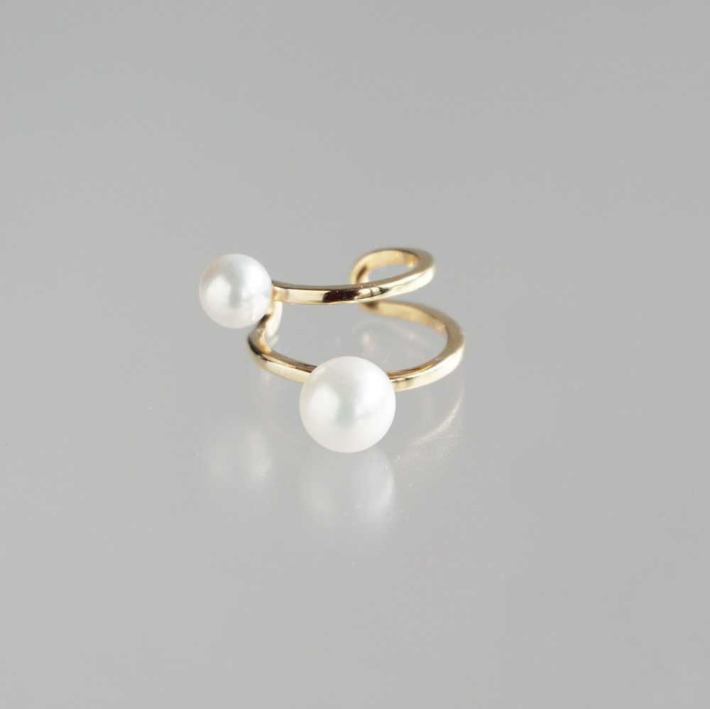 パールイヤーカフNO.1 色：ゴールド  片耳用