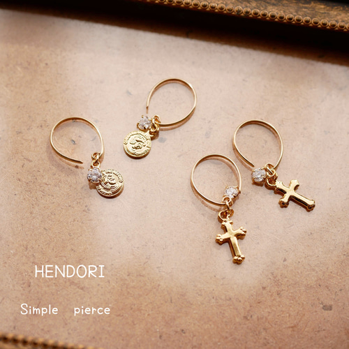 キャッチ無し クロスチャームピアス メダルチャームピアス 14kgf