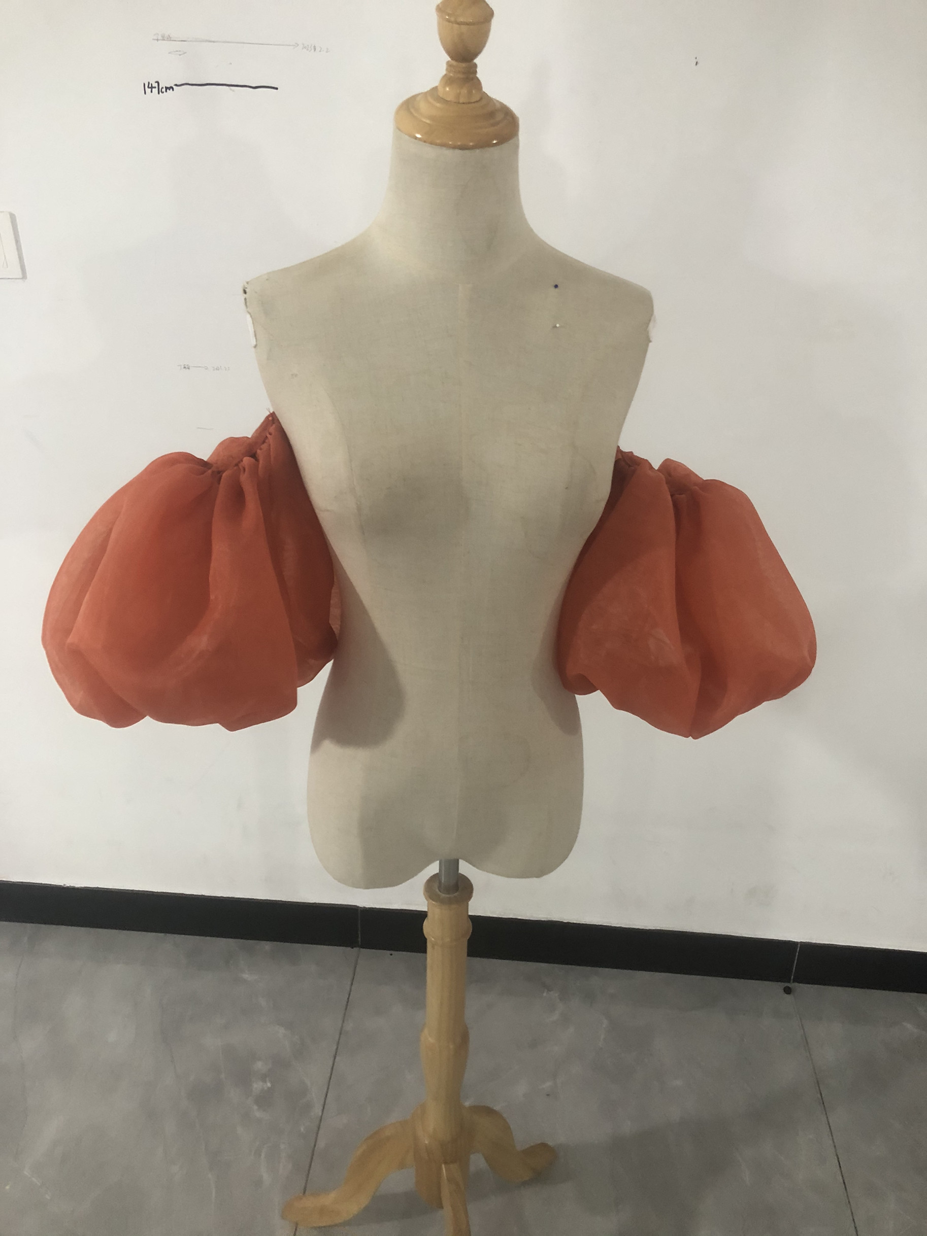 大人気上昇 取り外し袖 オレンジ色 ショルダーの付け袖 パフスリーブ オーダー可能