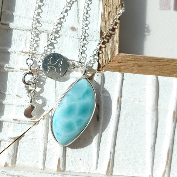 ❁Simple larimar＆moon necklace silver925❁ハイクラスラリマー 2枚目の画像