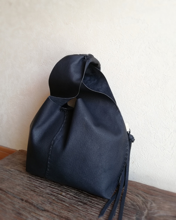 my Bag -mini-　黒色✗生成り色　ピッグスキンレザー 11枚目の画像