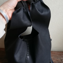 my Bag -mini-　黒色✗生成り色　ピッグスキンレザー 16枚目の画像