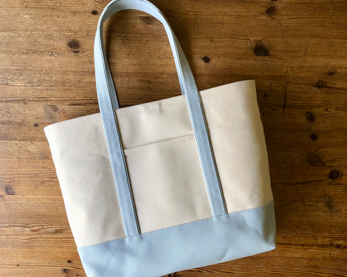 48 ■ポケットいっぱいトートバッグ■ 底板付き　帆布　生成り　ハンドメイド c3dc20db4400bd027c9ab9629954dd