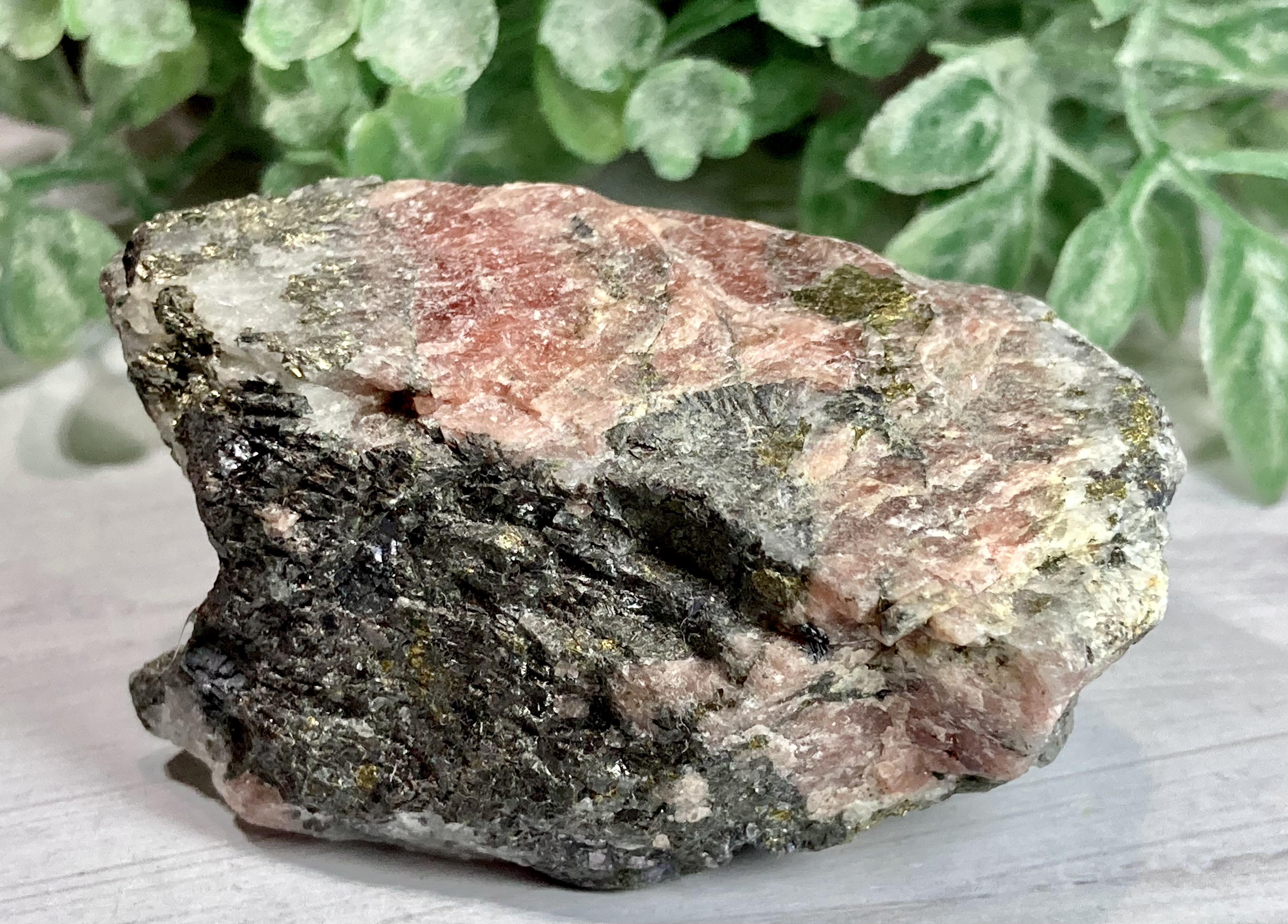 【3つの願いを叶える✨】希少　パイライトイントリプライト　原石　ラフストーン