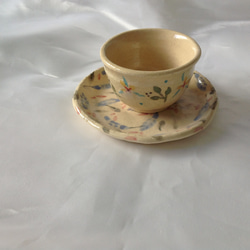 陶器　やきもの　一点もの「小花のミニカップ」　 2枚目の画像