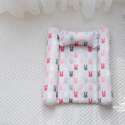 うさぎちゃんのぎゅうぎゅうベッド :ピンクグレーウサギ 3枚目の画像