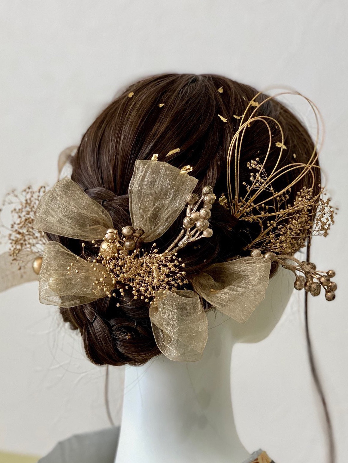 【和洋兼用髪飾り　箱入り】華やかで上品なゴールド系の豪華18点セット/成人式/卒業式/結婚式/パーティ/水引き髪飾り