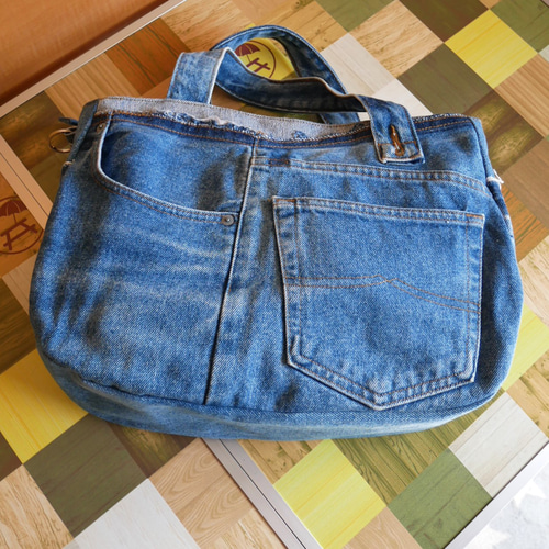 MOONデニムリメイクバッグ（L）No.766☆ショルダーバッグ MOONデニムリメイクバッグ（L）No.766☆ショルダーバッグ MOON様