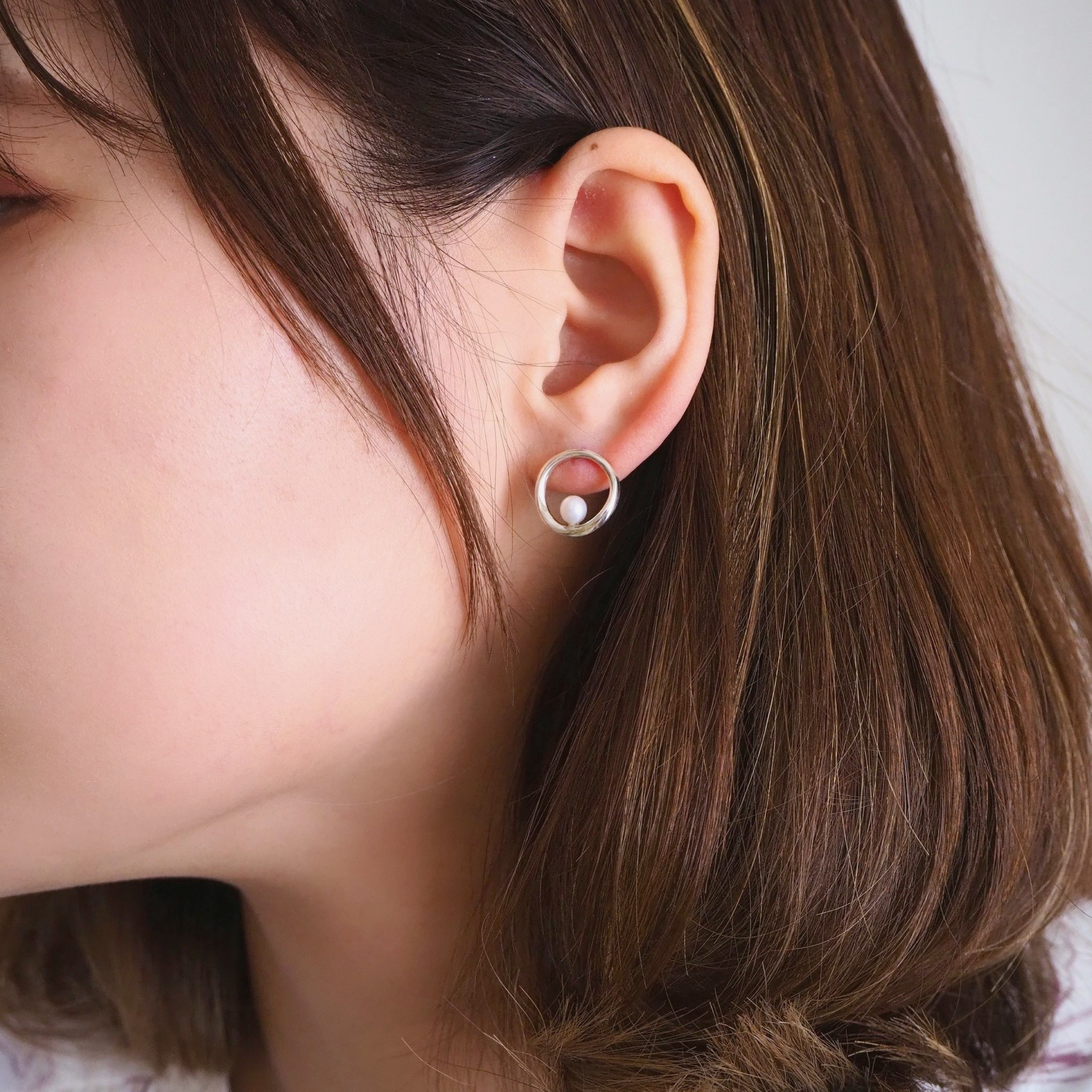 Twist pearl pierce -淡水パール-
