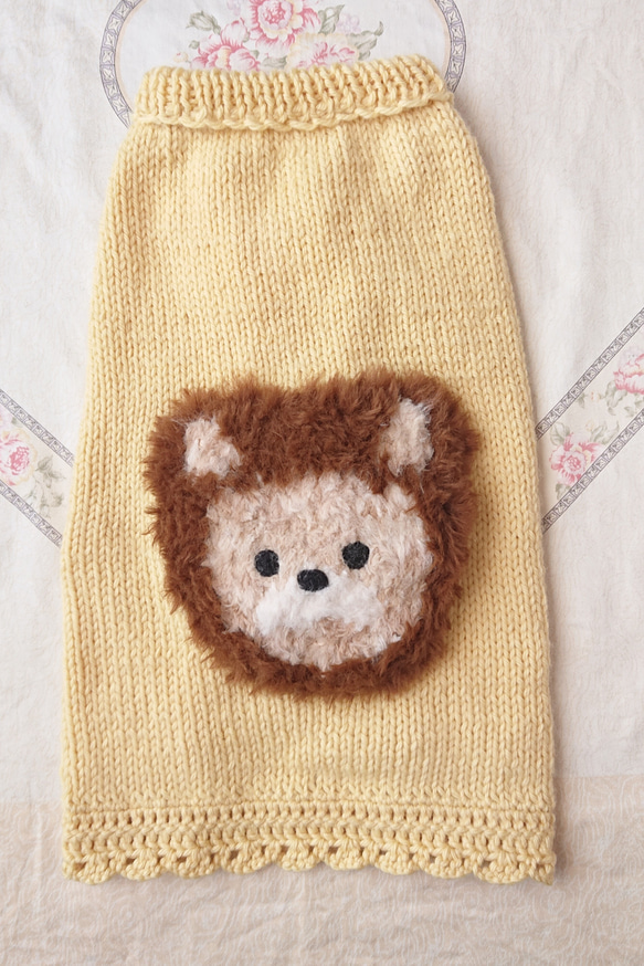 《tsurumokuiga様専用》ライオンセーター 手編み 犬服 1枚目の画像