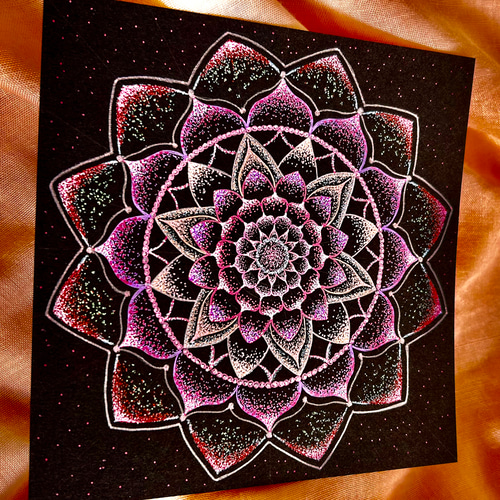 宇宙に咲く花 点描曼荼羅 絵画 kiseki 通販 15469982｜Creema(クリーマ