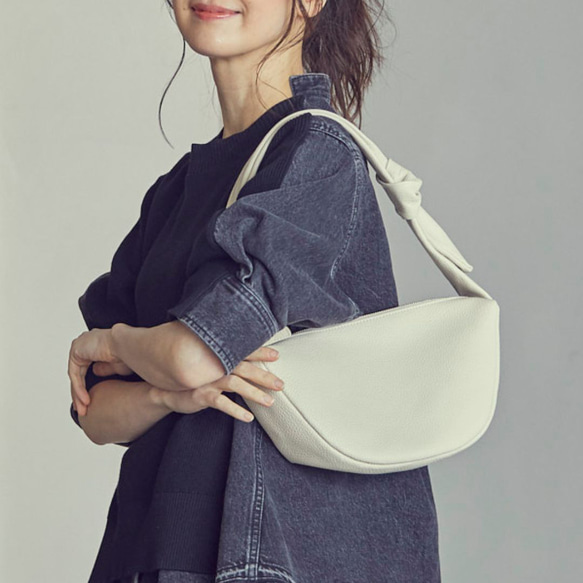 柔らかくて大人かわいい 上質バッグ イタリアンレザー ハーフムーン