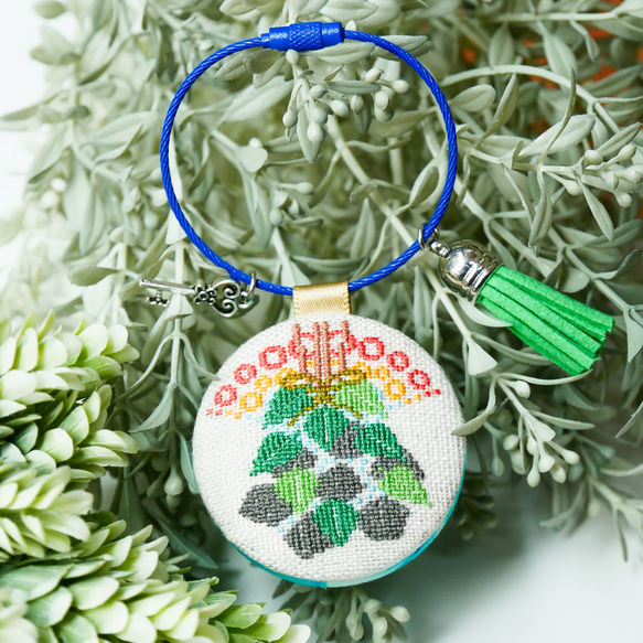 フィンランドサウナ ロウリュ ヴィヒタ 北欧刺繍くるみボタンバッグ