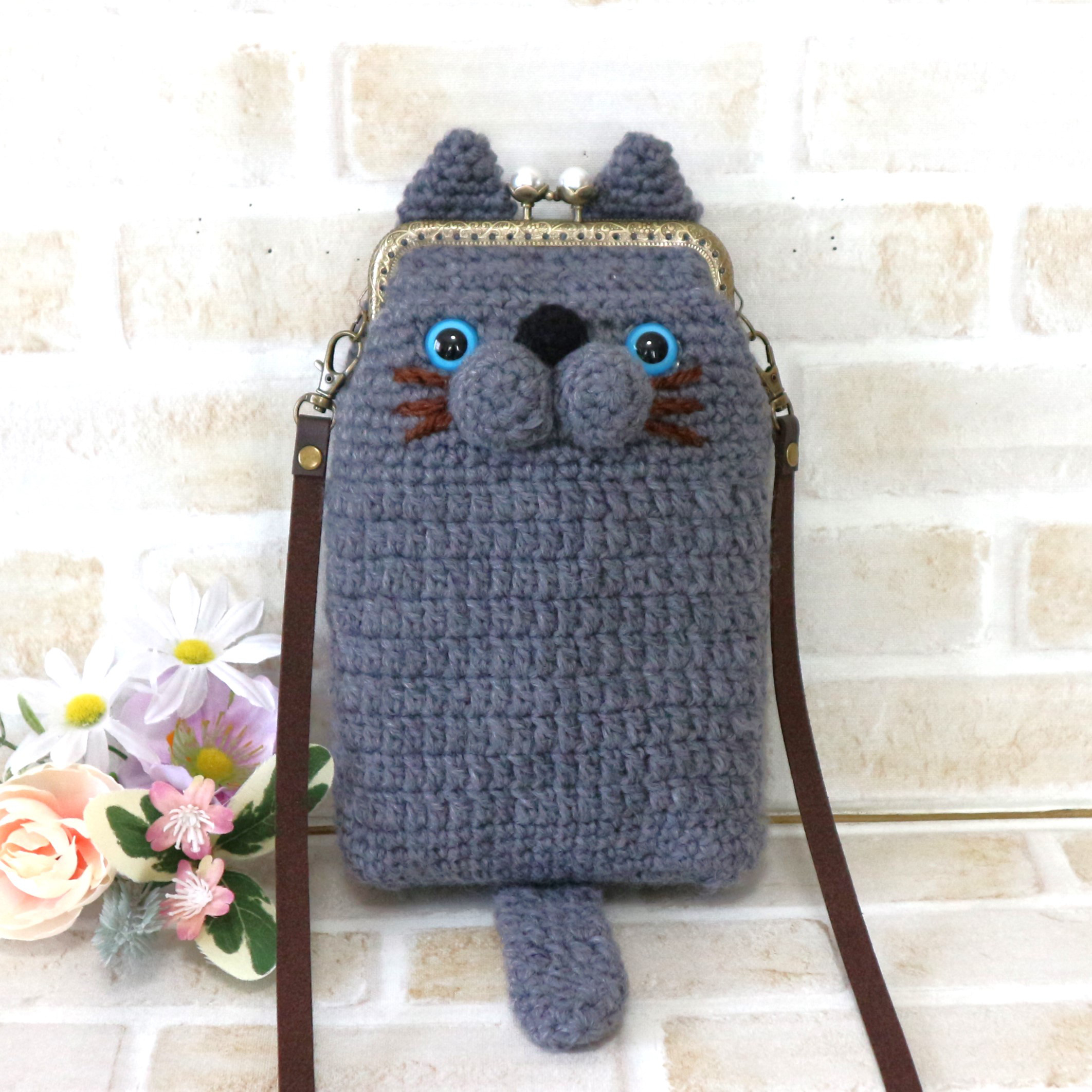 手編みニットのかわいいロシアンブルーネコちゃんの がま口の