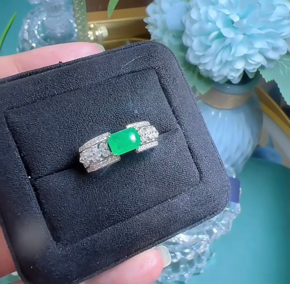 合成エメラルド クラシック モダン グリーン 高炭素ダイヤモンド キラキラ ゴージャス ラグジュアリー リング 指輪 緑 7枚目の画像