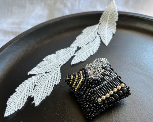 ビーズ織　プローチ 113c8eecfcd41154f1f6d920a6f48b