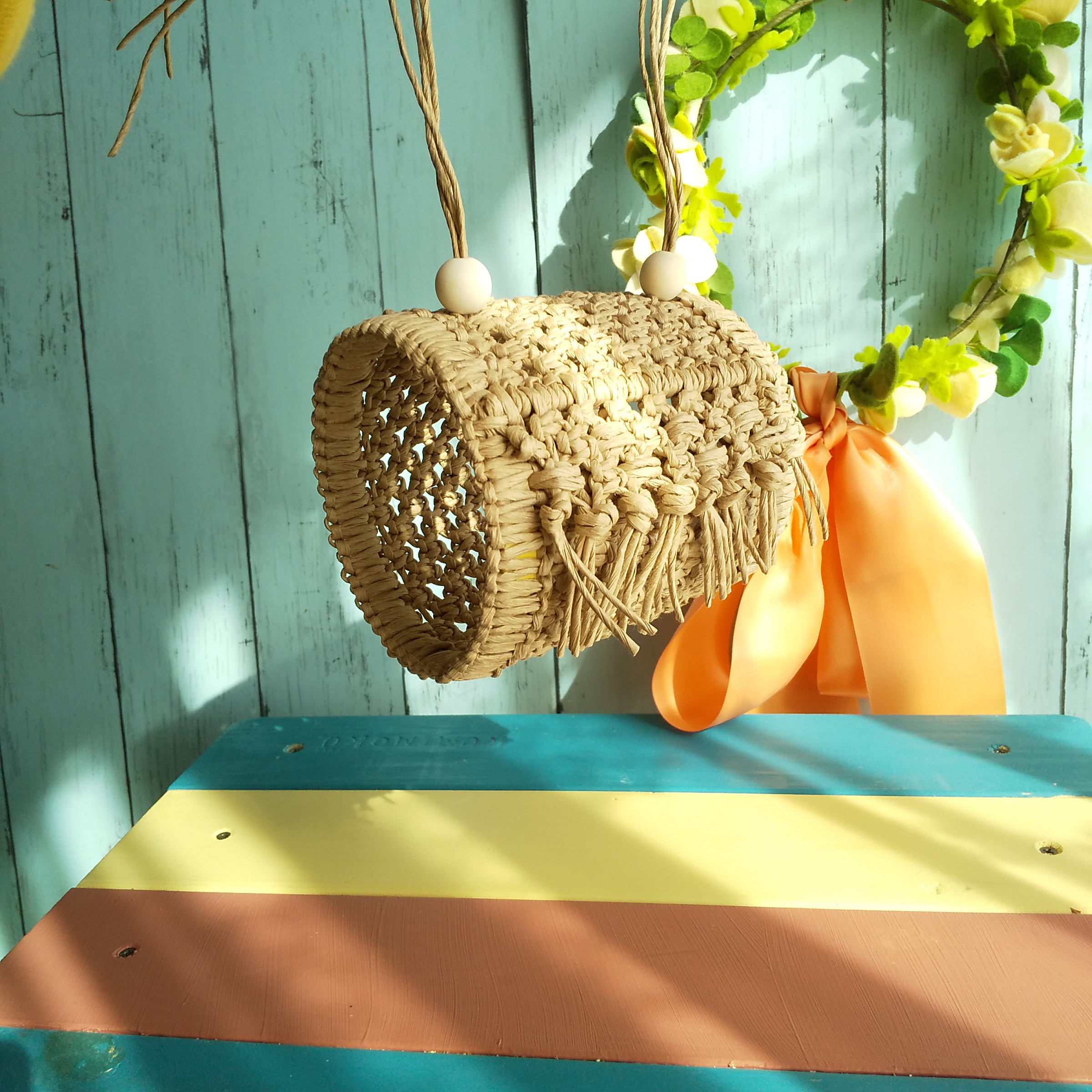 紙紐のバードテント