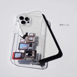 櫻花電視機旁的貓咪圖案 iPhone 手機殼，適用於 iPhone 17+，簡約透明，安卓 第2張的照片