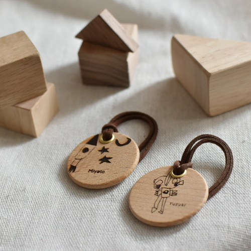 シンプルな木のキーホルダー 雑貨・その他 atelier kinari 通販