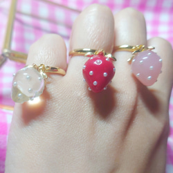 ♡R ⌇﻿草莓 Yurayura 戒指 珍珠泉草莓 第3張的照片