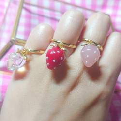 ♡R ⌇﻿草莓 Yurayura 戒指 珍珠泉草莓 第1張的照片