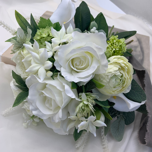 ブーケ　ブートニア　ドライフラワー　グリーン　ホワイト　白　クラッチブーケ 白グリーン♡ナチュラルクラッチブーケ＆ブートニア - メルカリ